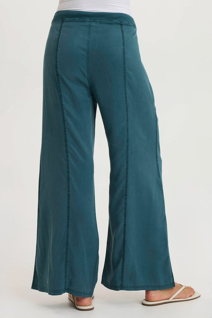 Tarla Twill Dropped Pocket Wide Leg Pant